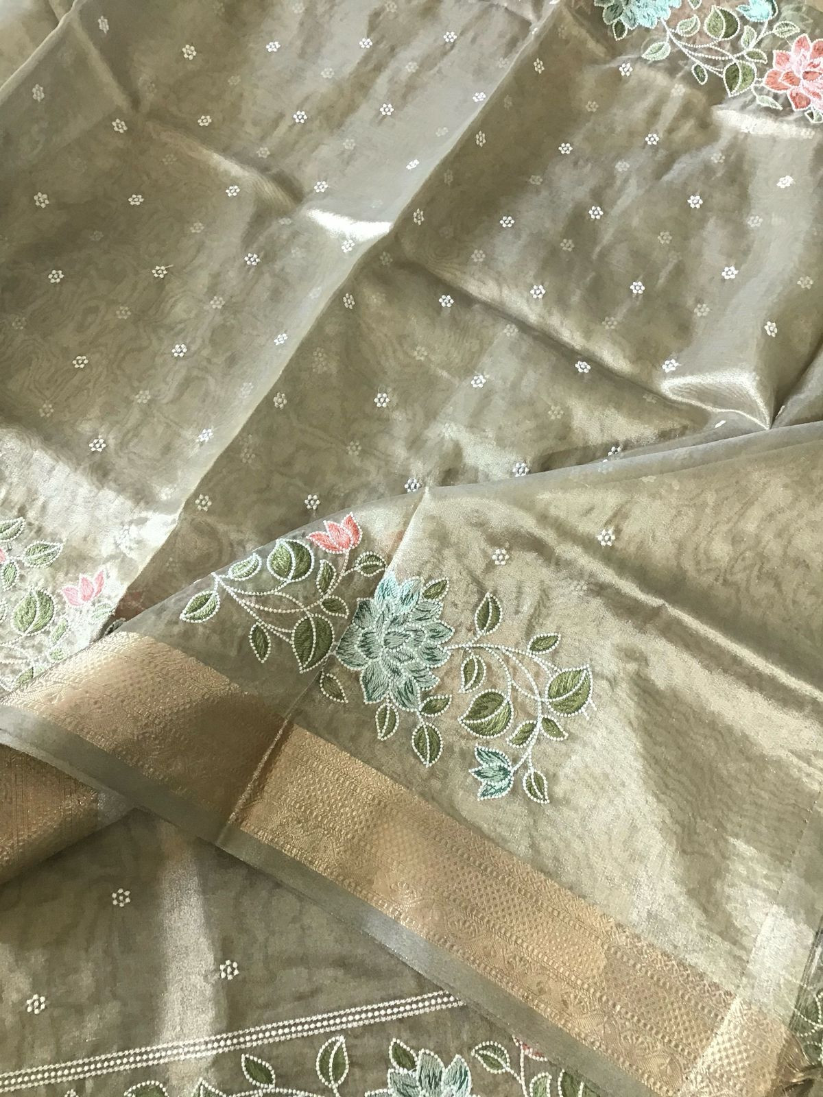 Soft Fine Tissue Organza Embroidered Suit - Beige