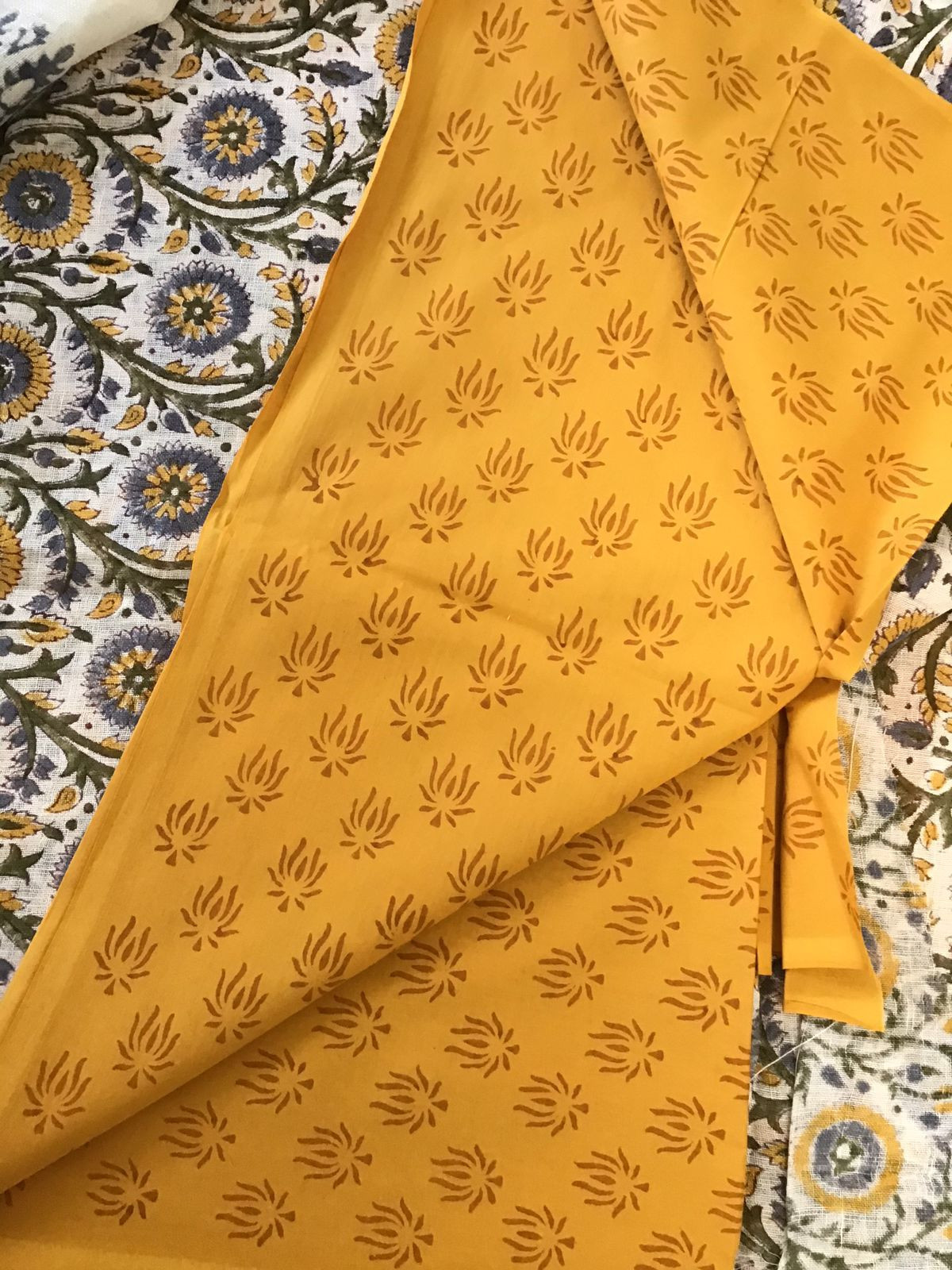 Soft Linen Jute Cotton Printed Suit - Off White