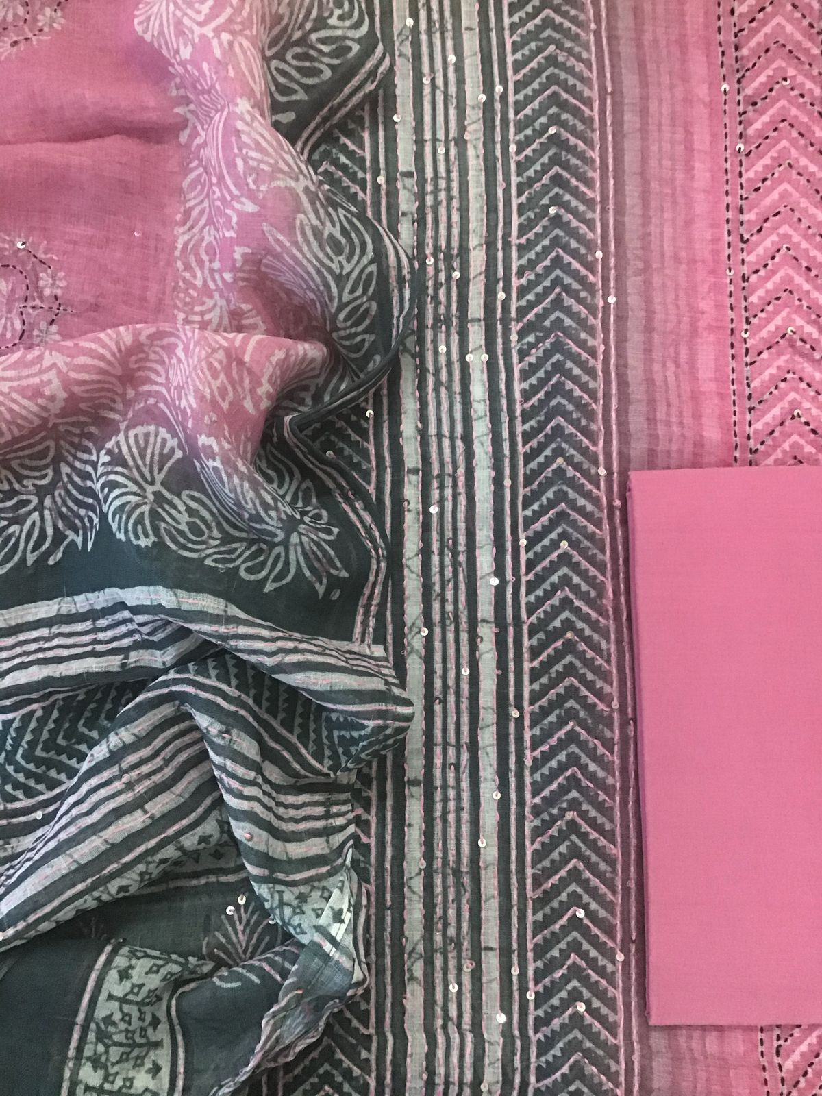 Soft Semi Jute Cotton Printed Embroidered Suit - Pink