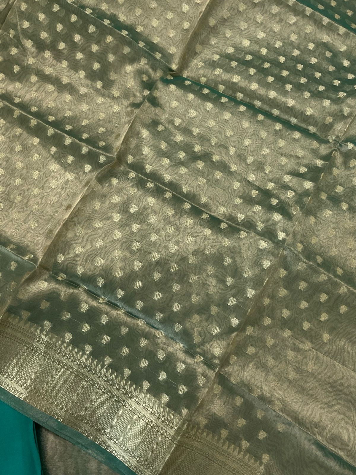 Soft Tissue Organza Embroidered Suit - Green