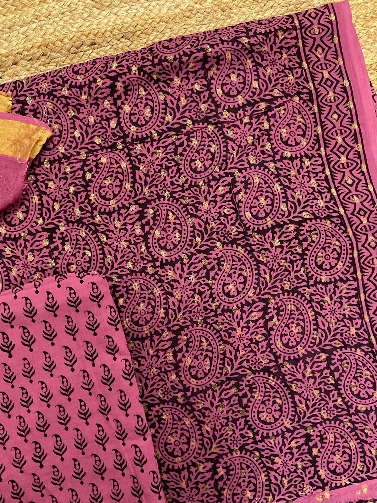 Pure Cotton Bagh Printed Banarasi Weaved Suit - Pink