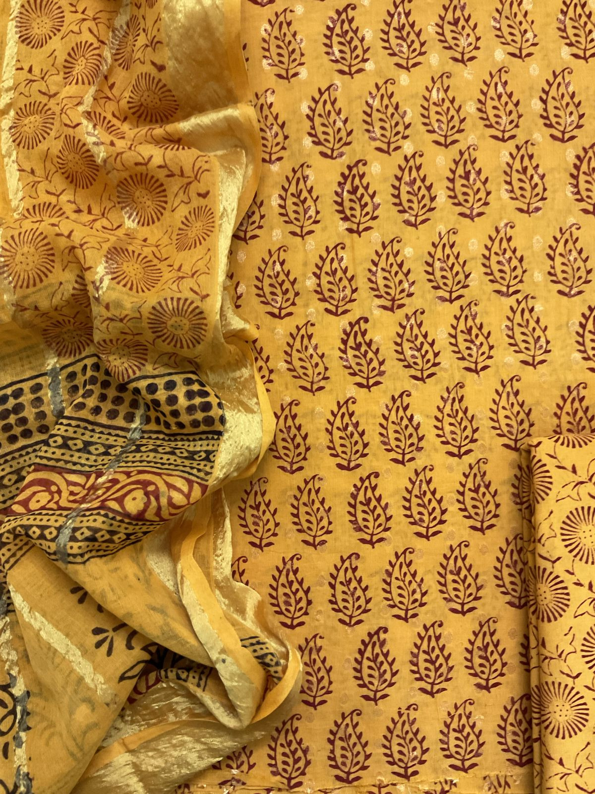 Pure Cotton Bagh Printed Banarasi Weaved Suit - Yellow