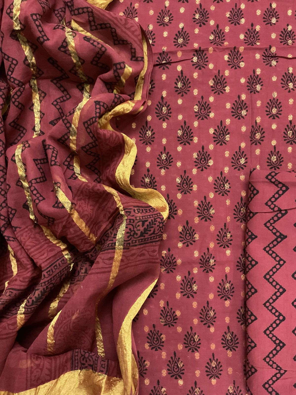 Pure Cotton Bagh Printed Banarasi Weaved Suit - Wine