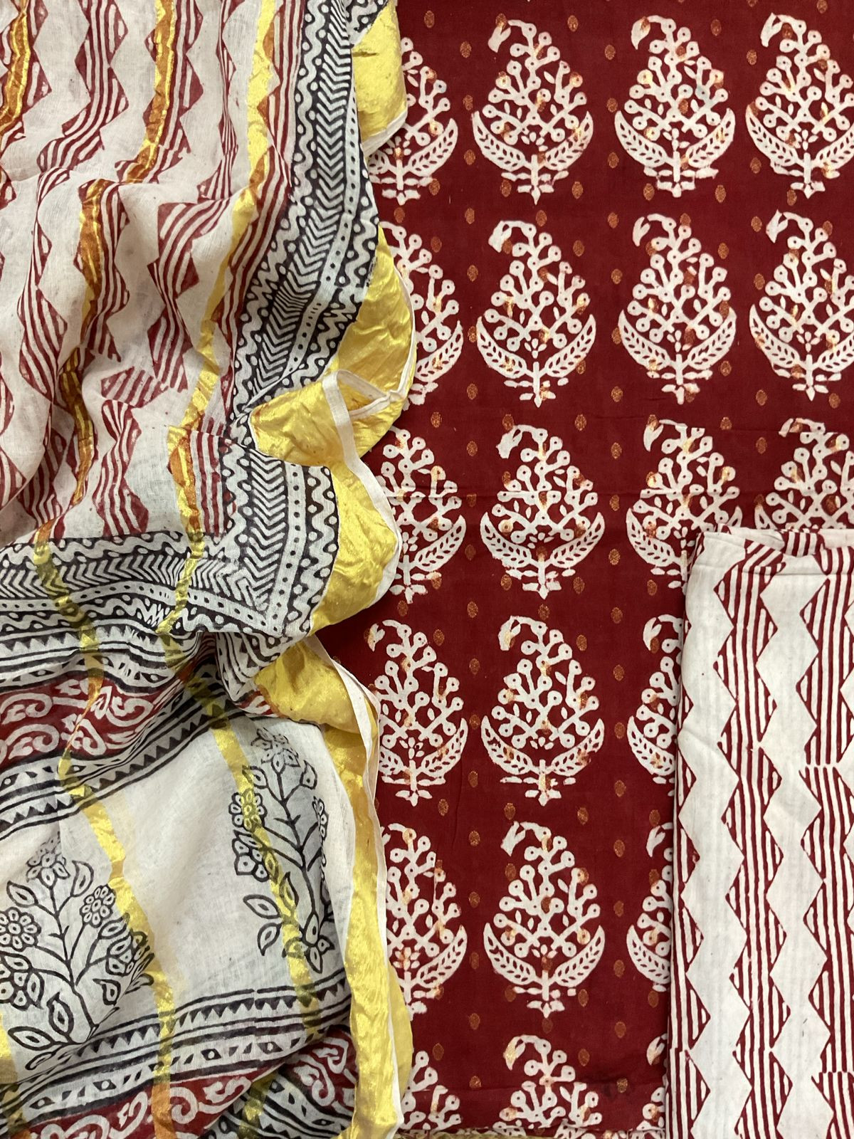 Pure Cotton Bagh Printed Banarasi Weaved Suit - Maroon