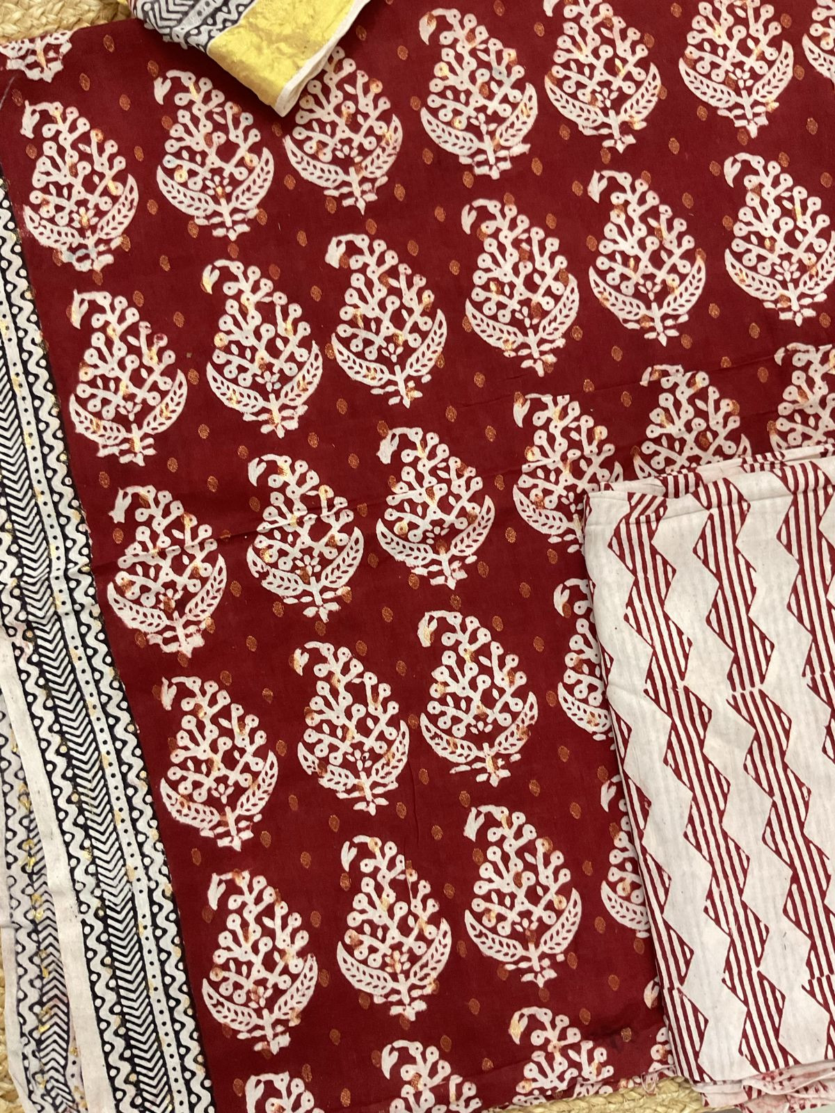 Pure Cotton Bagh Printed Banarasi Weaved Suit - Maroon
