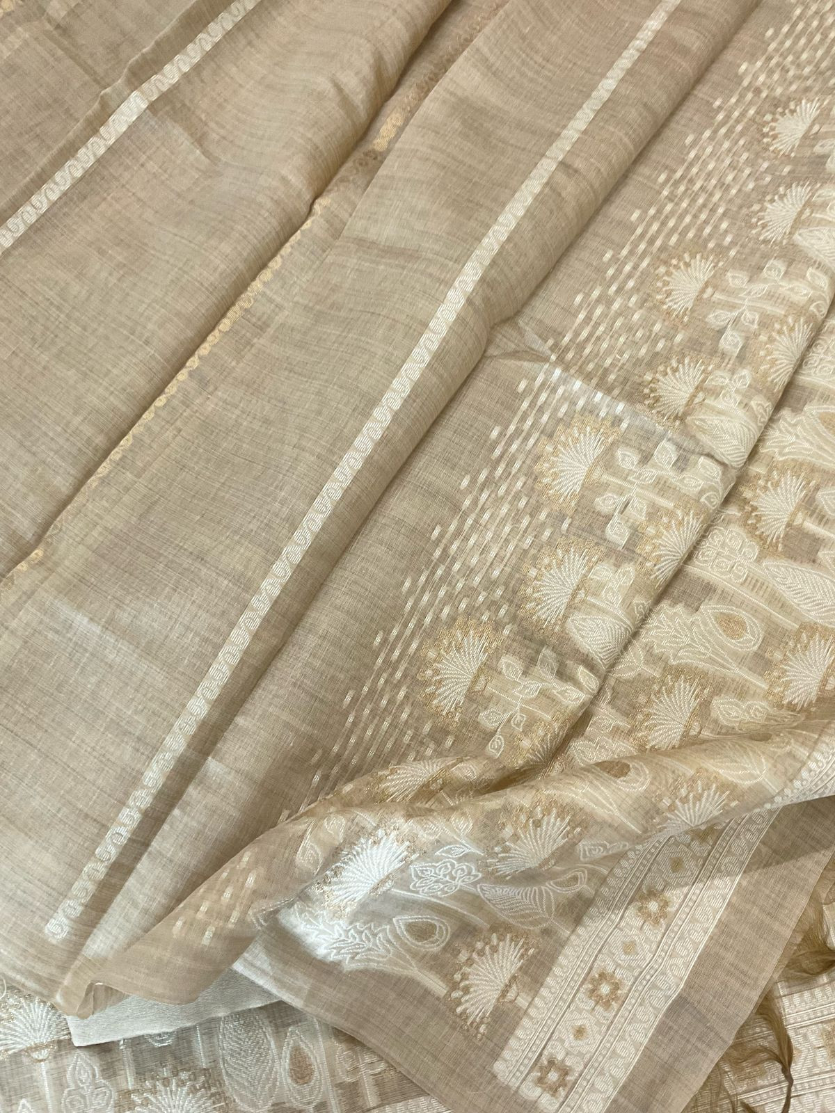 Soft Kora Chanderi Jamdani Weaved Embroidered Suit - Beige