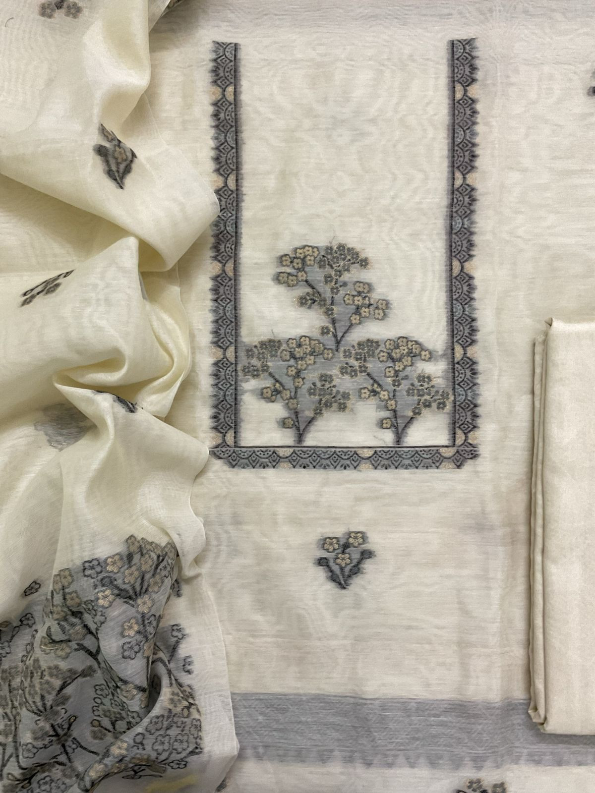 Soft Kora Chanderi Jamdani Weaved Suit - Offwhite