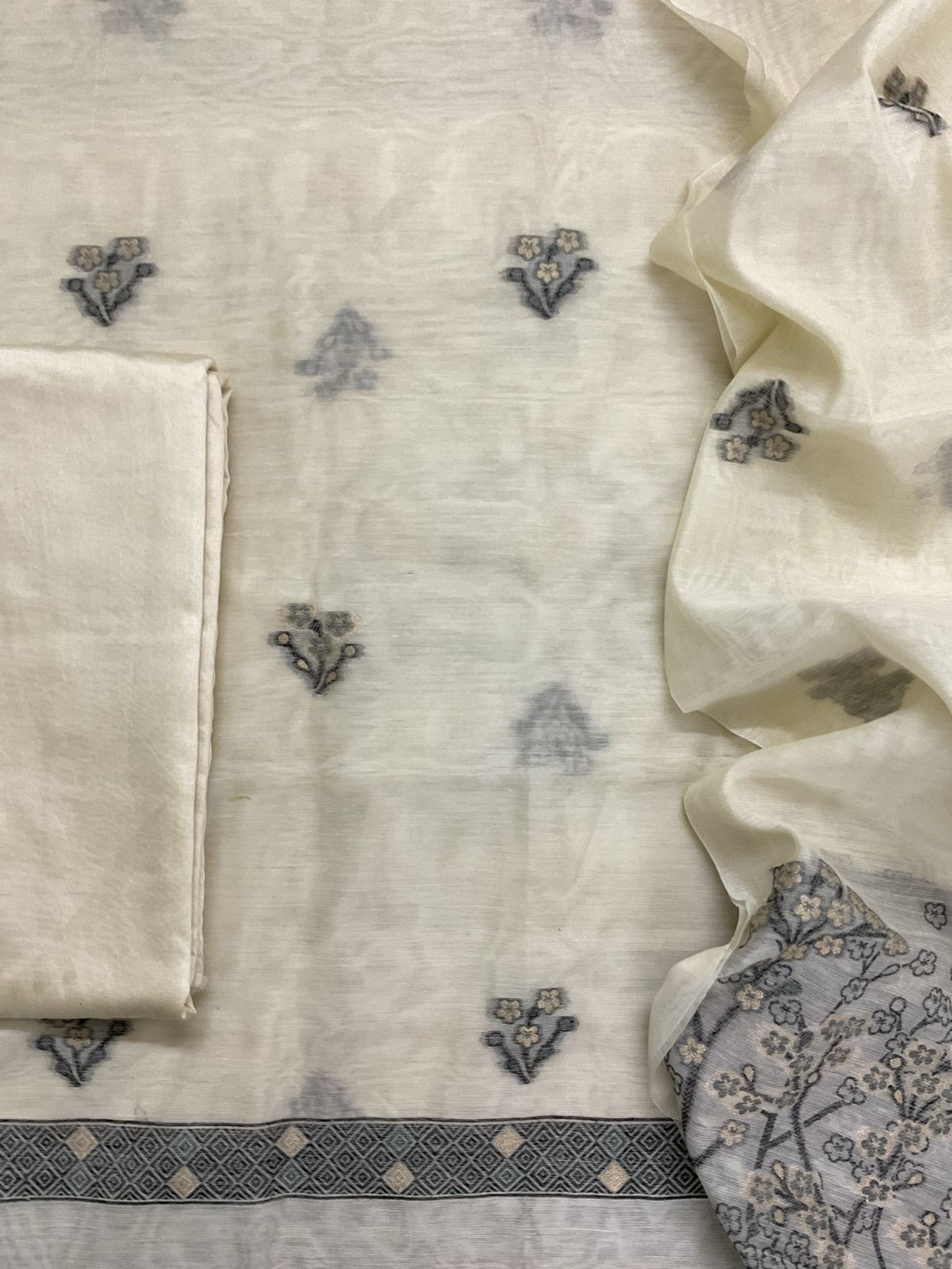 Soft Kora Chanderi Jamdani Weaved Suit - Offwhite