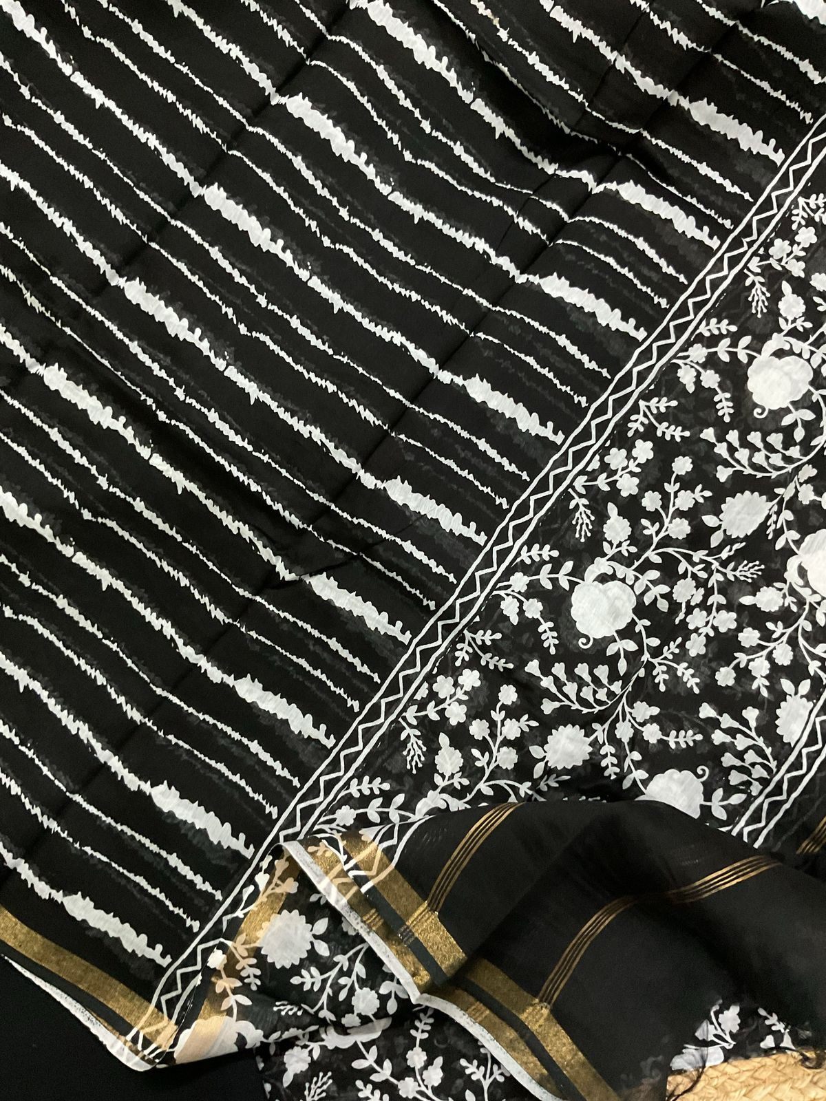 Pure Maheshwari Printed Suit - Black