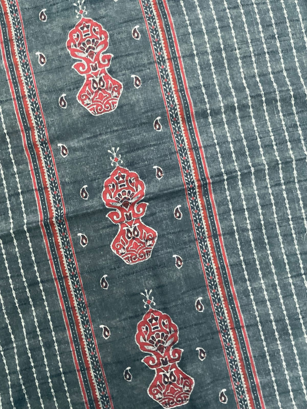 Pure Lawn Cotton Printed Suit - Grey