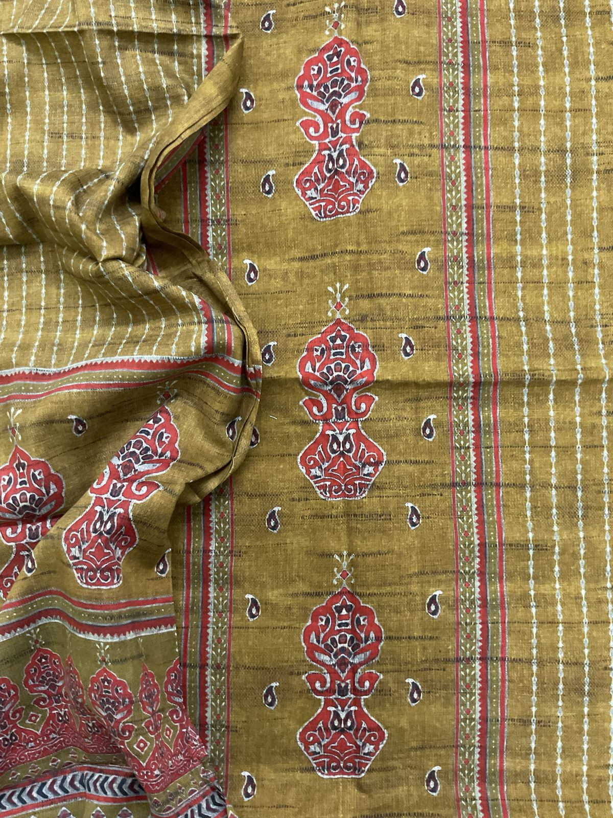 Pure Lawn Cotton Printed Suit - Yellowish Green