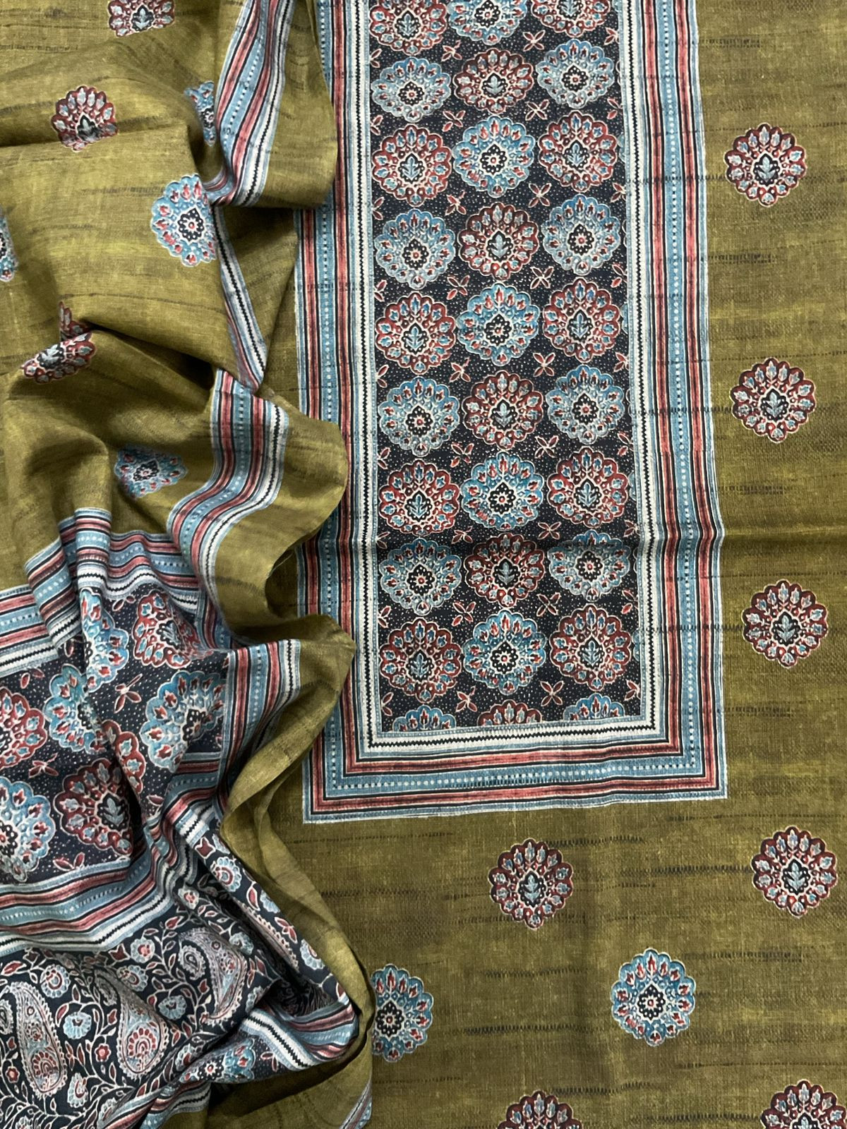 Pure Lawn Cotton Printed Suit - Yellowish Green