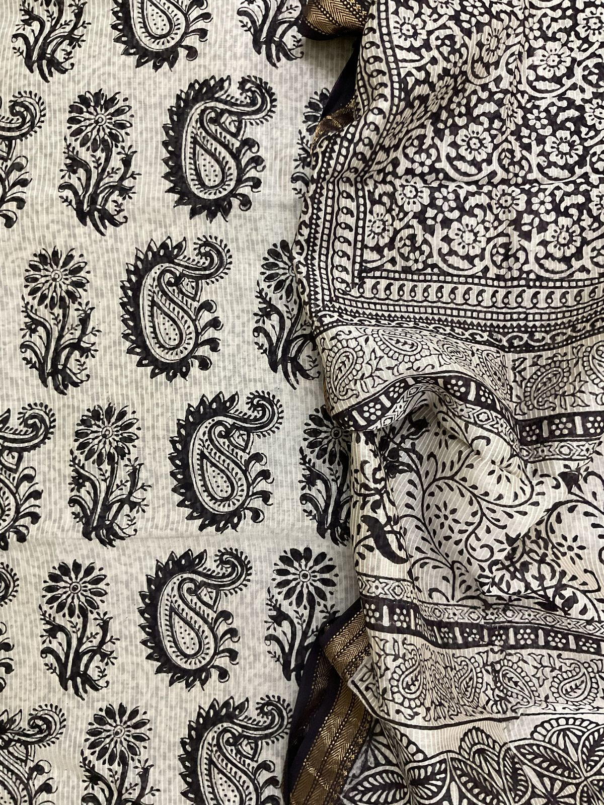 Pure Maheshwari Self Weaved Bagh Printed Suit - Offwhite