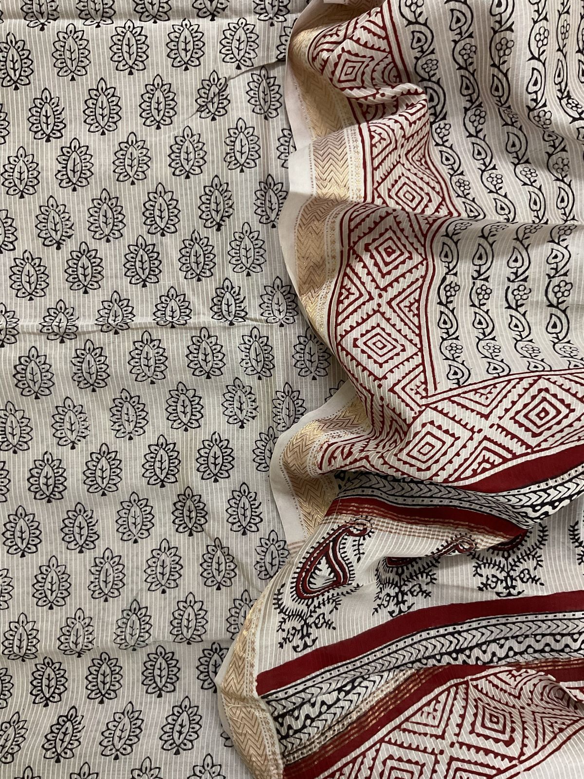 Pure Maheshwari Self Weaved Bagh Printed Suit - Offwhite