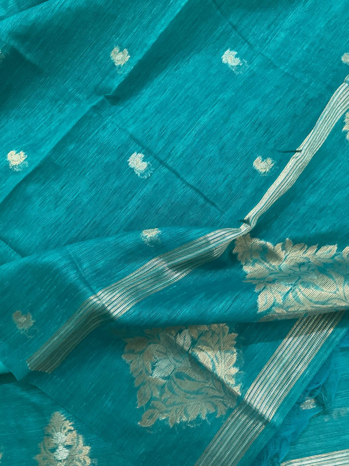 Soft Slub Chanderi Jamdani Weaved Suit - Pheroji