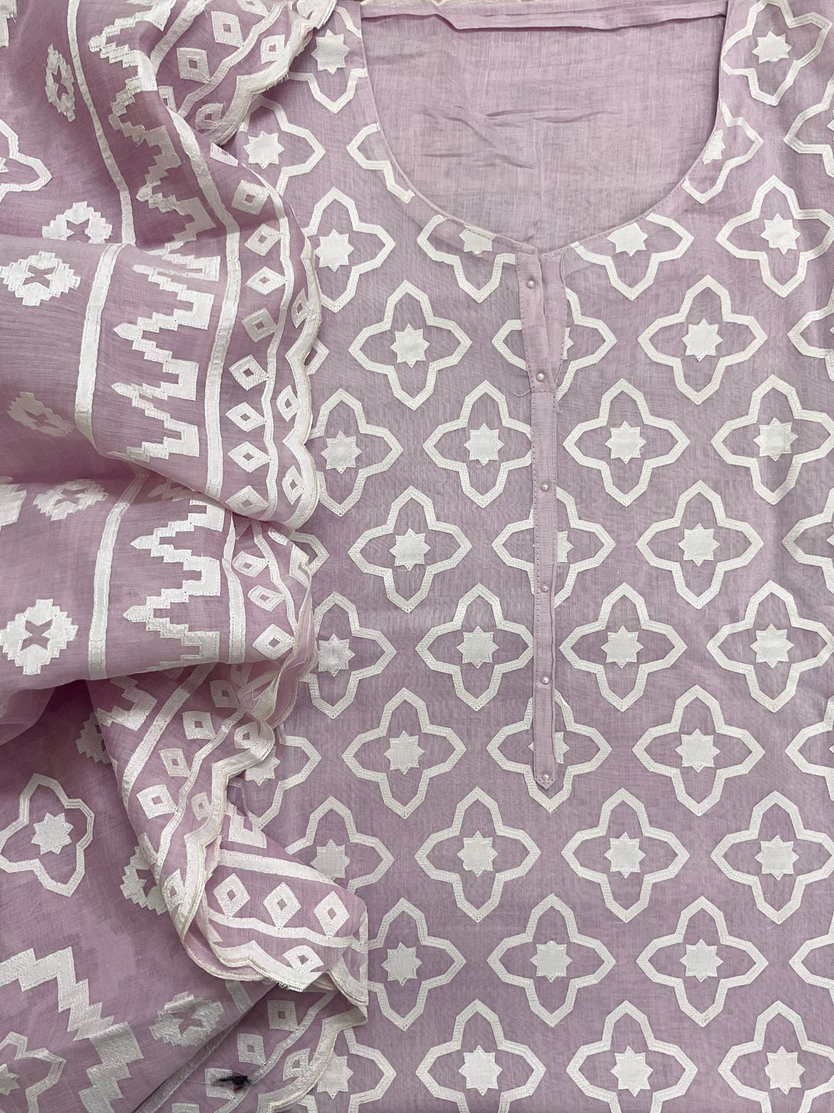 Pure Mul Chanderi Appliqu Work Suit - Lavender
