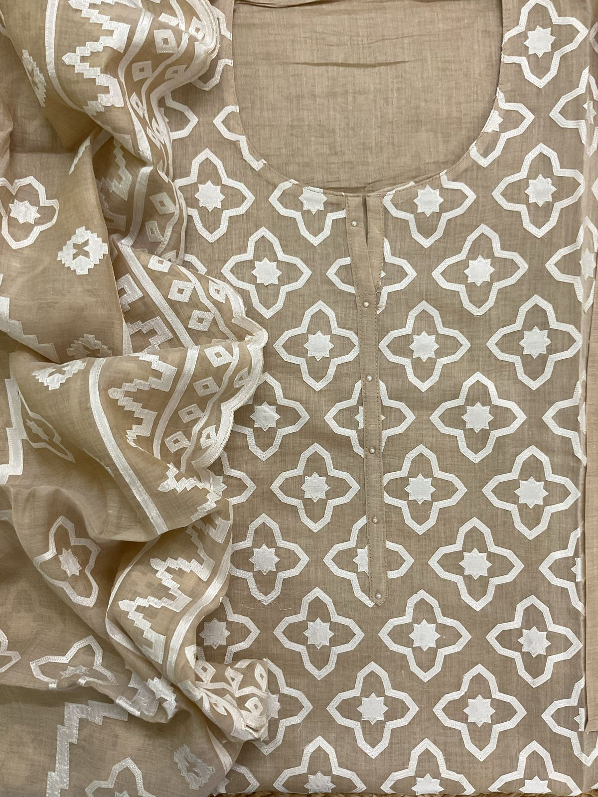 Pure Mul Chanderi Appliqu Work Suit - Beige