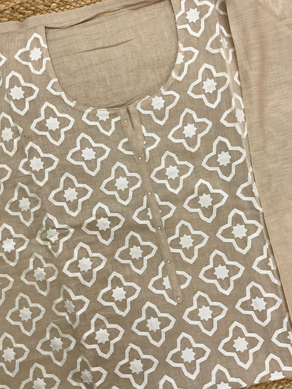 Pure Mul Chanderi Appliqu Work Suit - Beige