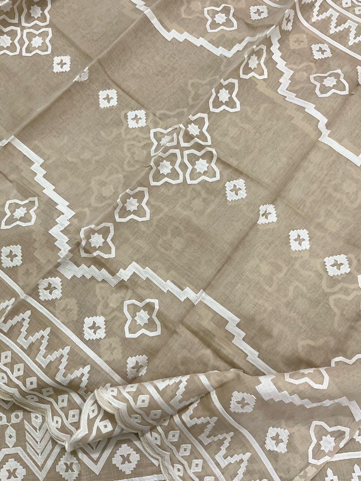 Pure Mul Chanderi Appliqu Work Suit - Beige