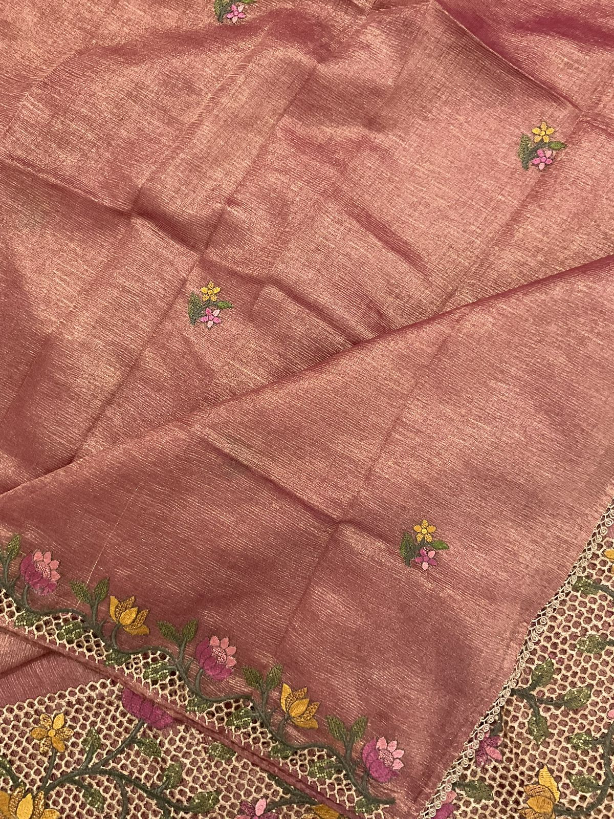 Soft Crushed Tissue Embroidered Suit - Pink