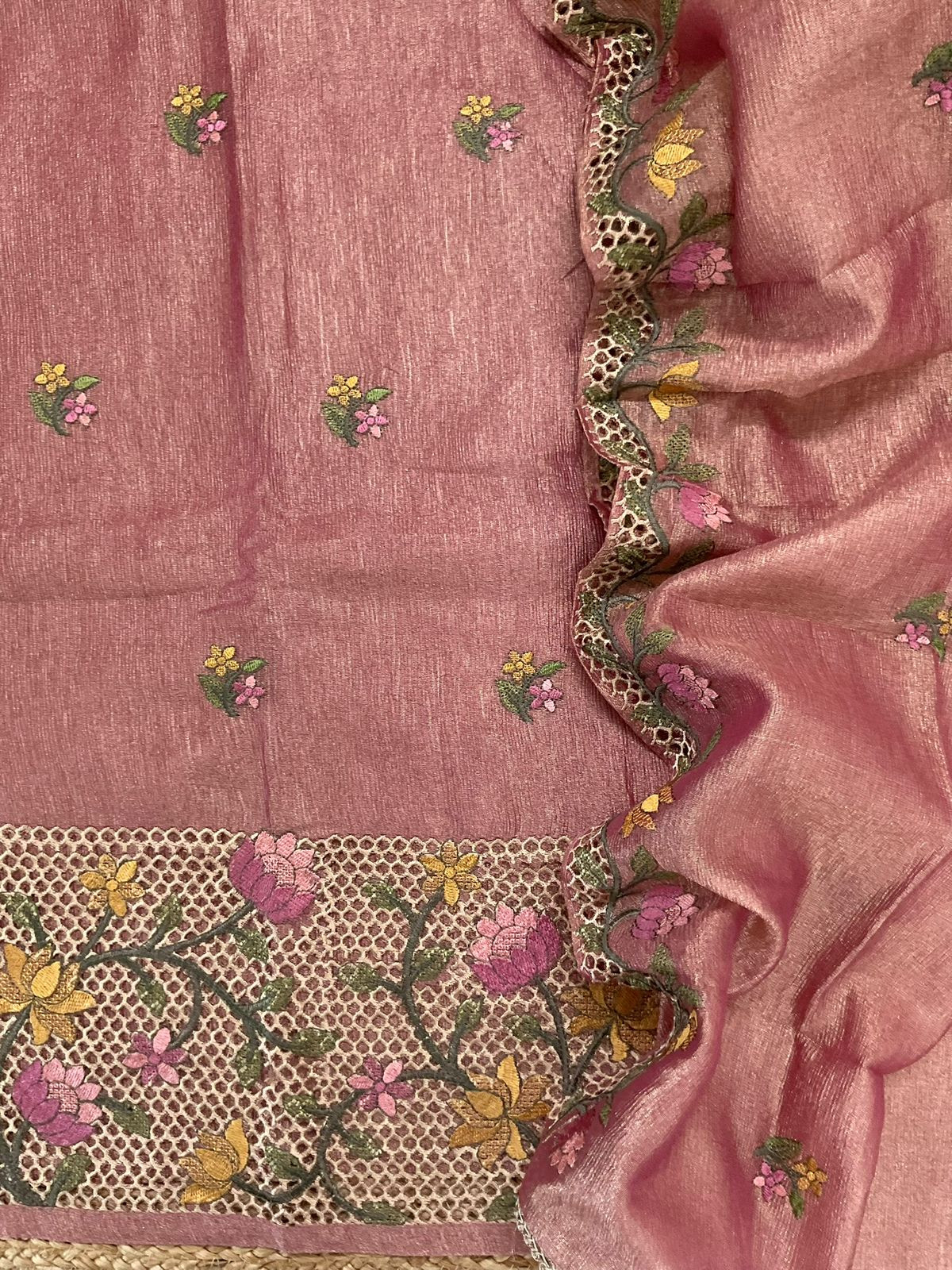 Soft Crushed Tissue Embroidered Suit - Pink