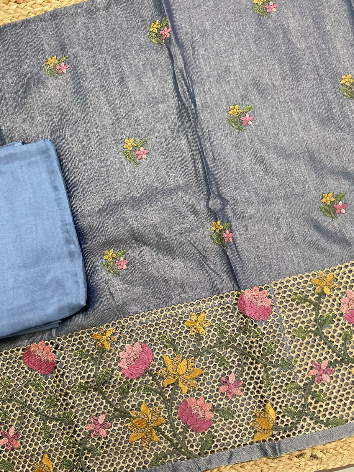 Soft Crushed Tissue Embroidered Suit - Blue