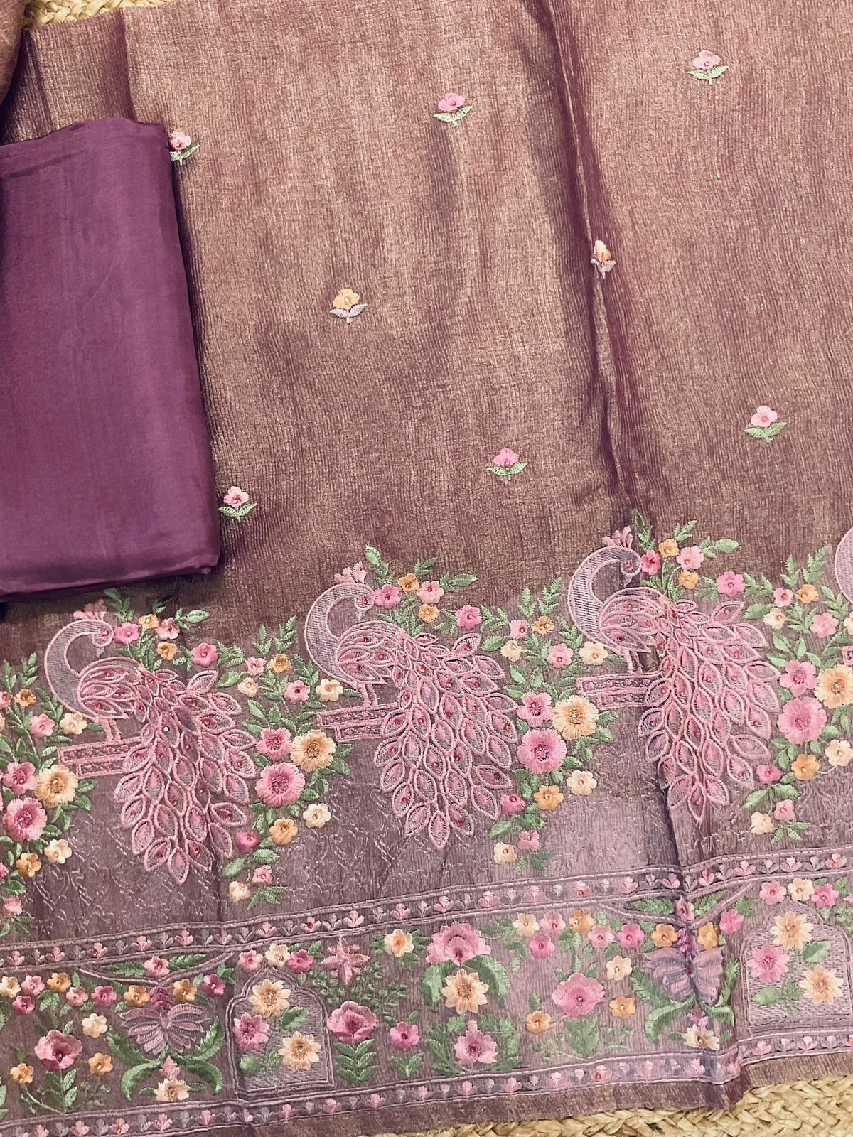 Soft Crushed Tissue Embroidered Suit - Wine