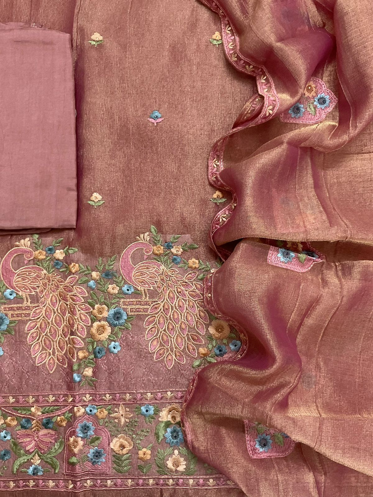 Soft Crushed Tissue Embroidered Suit - Peach