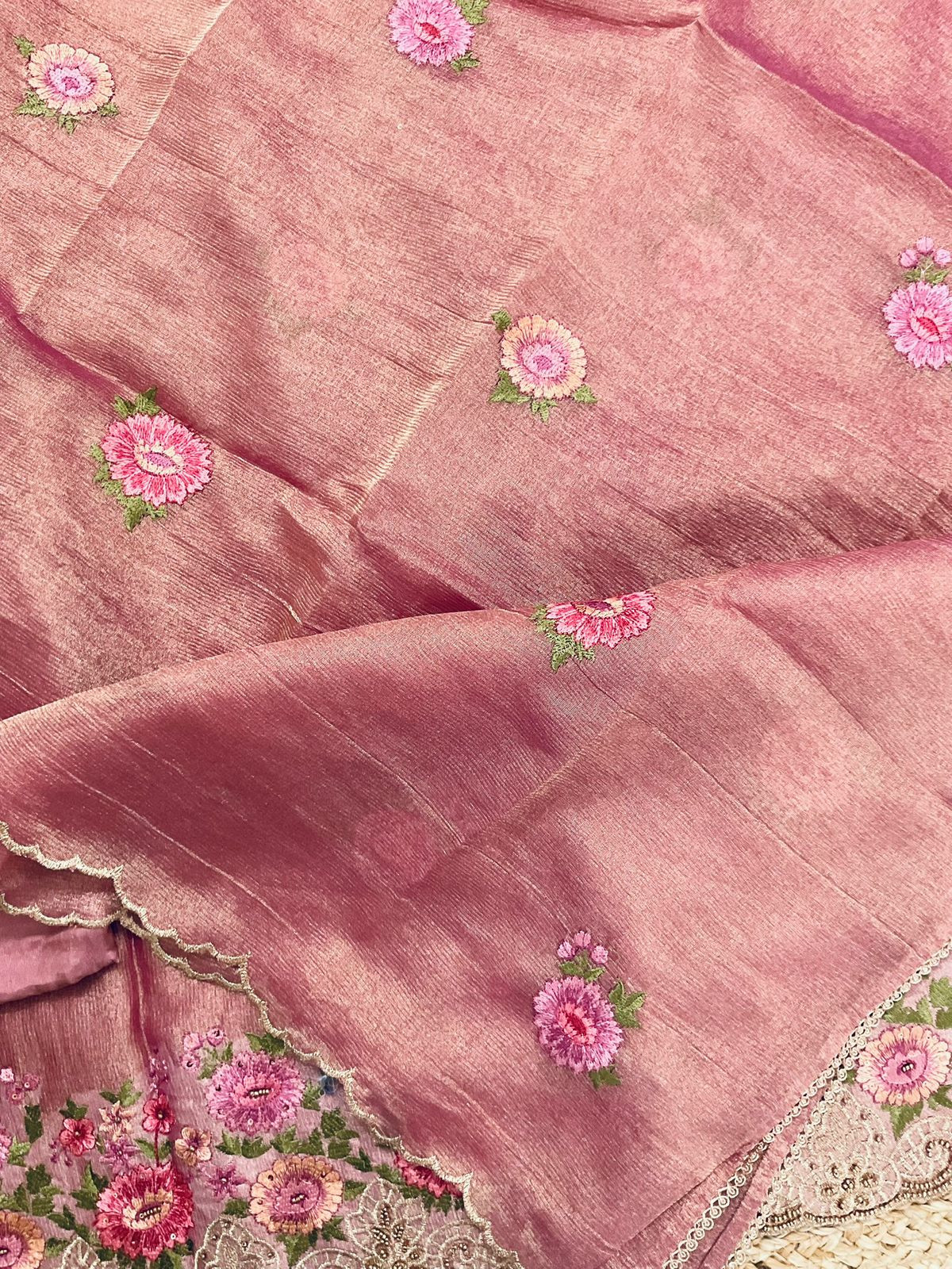 Soft Crushed Tissue Embroidered Suit - Pink