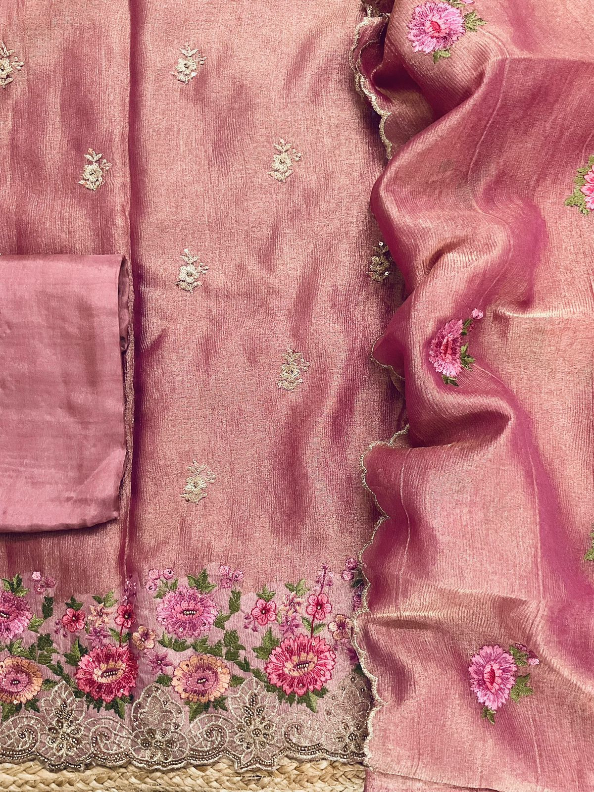 Soft Crushed Tissue Embroidered Suit - Pink