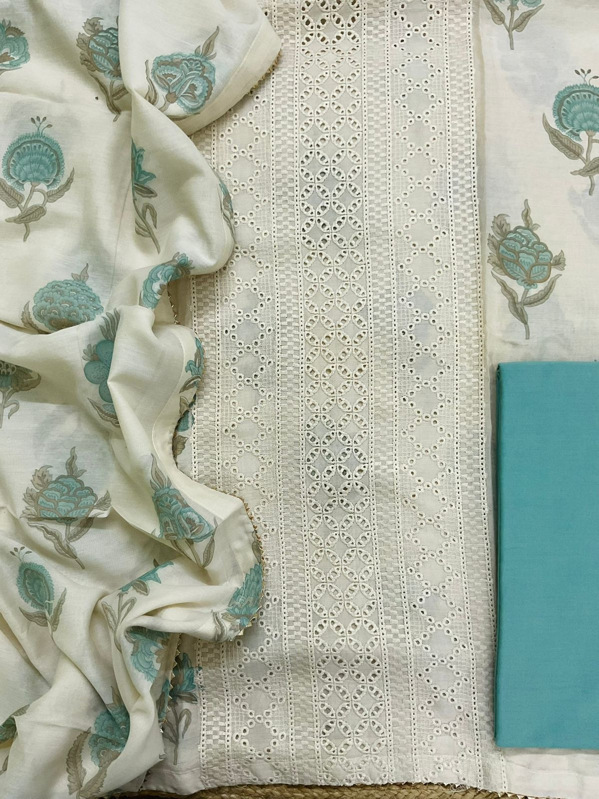 Pure Muslin Printed Embroidered Suit - Cream