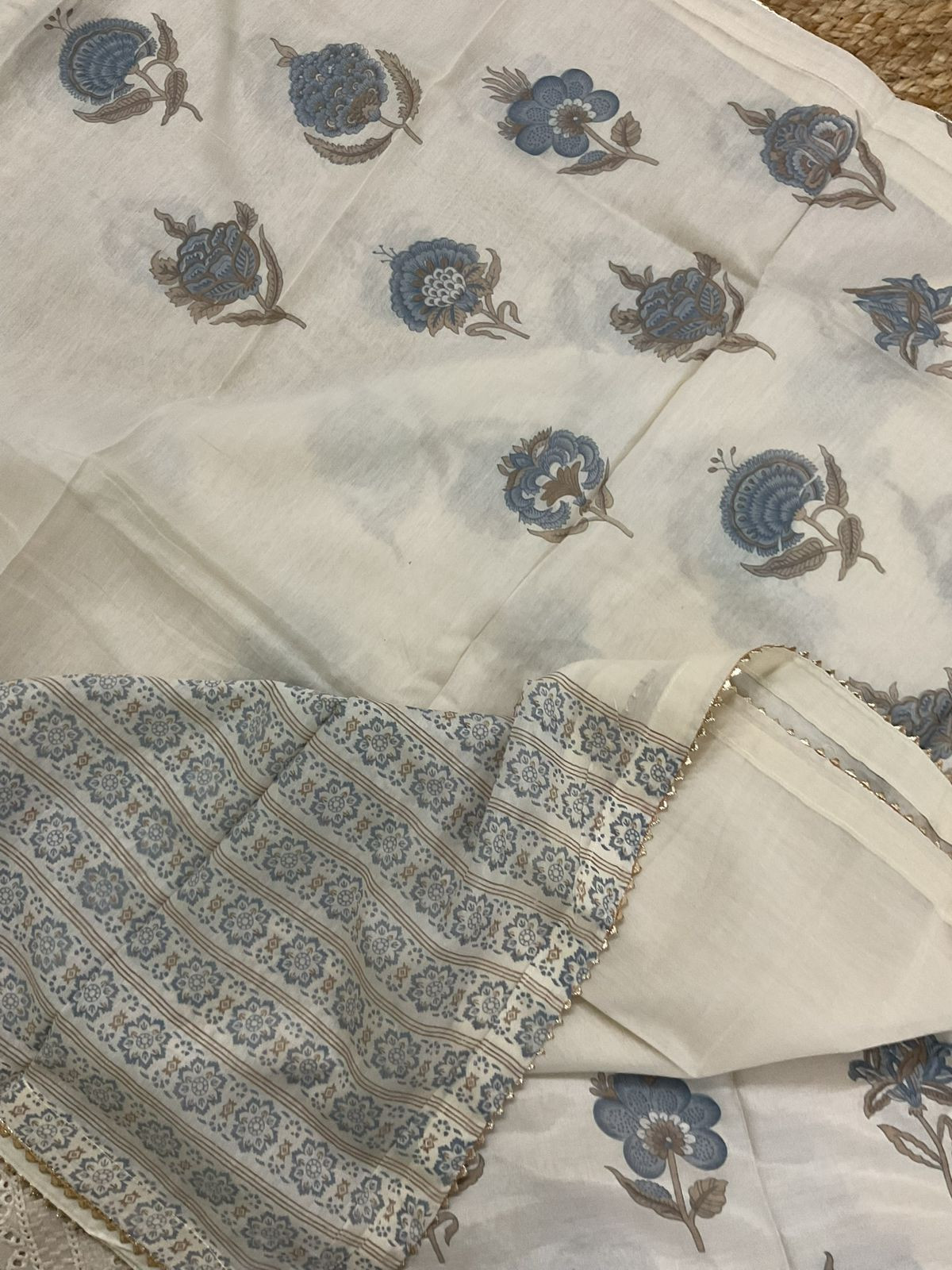 Pure Muslin Printed Embroidered Suit - Cream