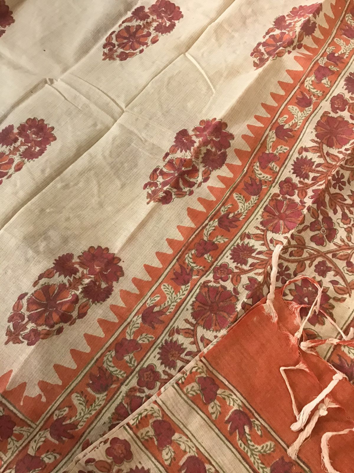 Pure Jute Cotton Silk Printed Suit - Peach