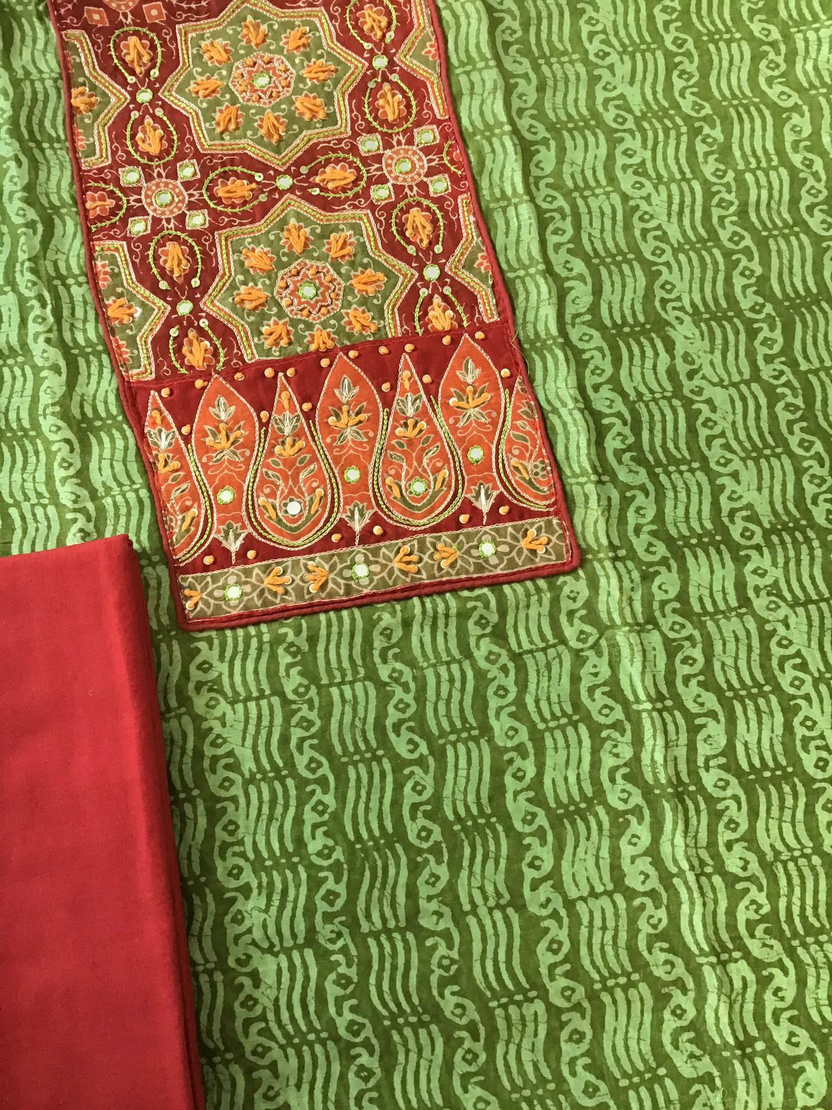 Soft Chanderi Printed Embroidered Suit - Green