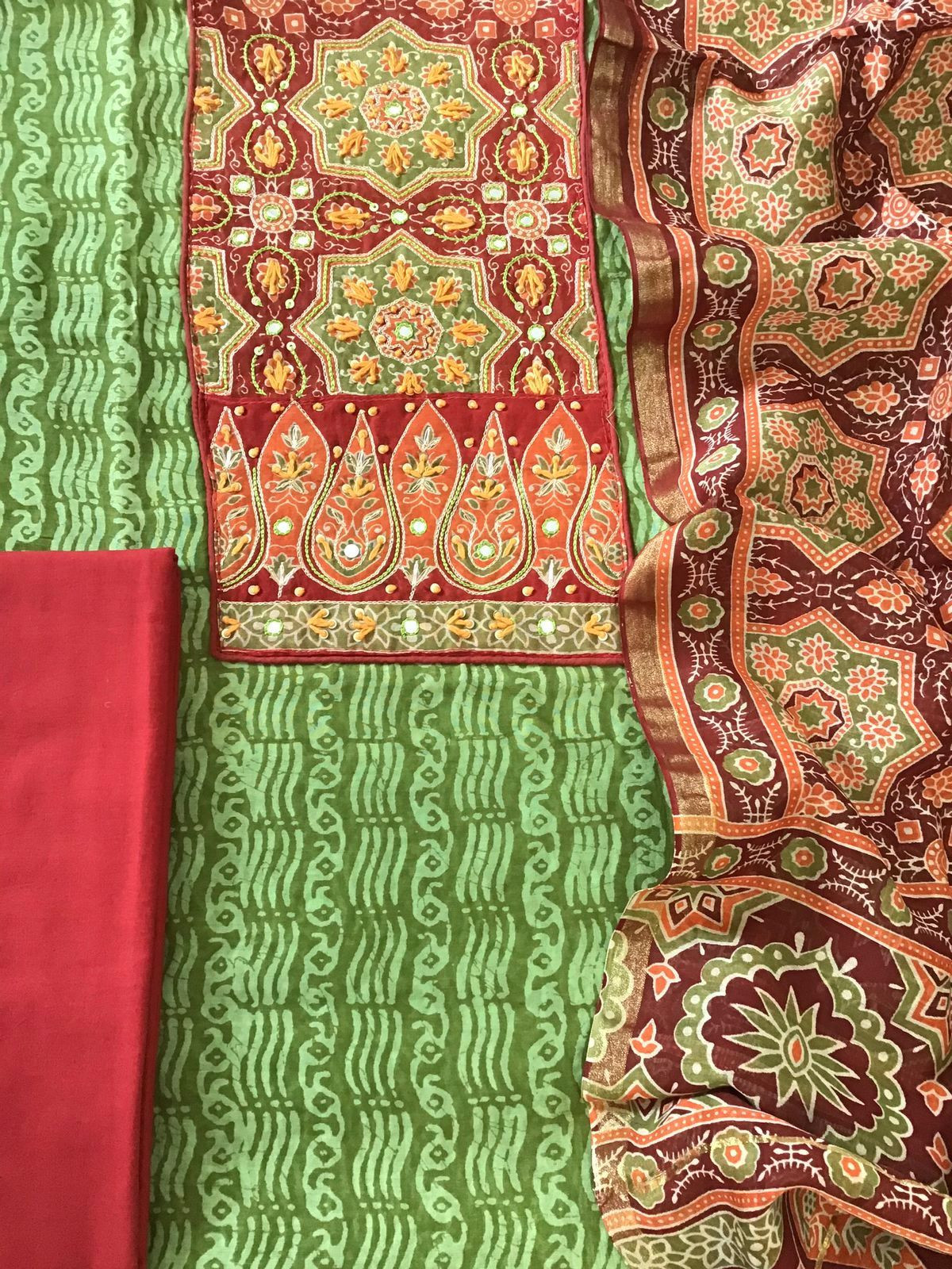 Soft Chanderi Printed Embroidered Suit - Green