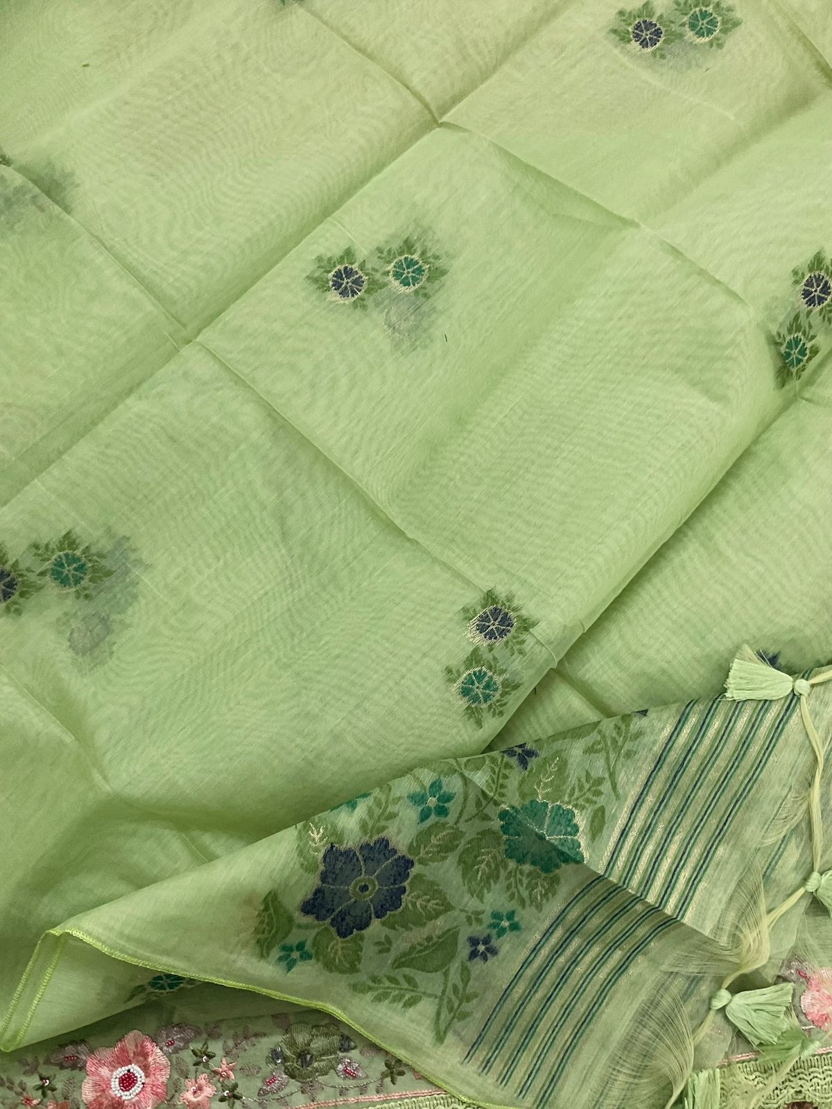 Soft Slub Chanderi Jamdani Weaved Embroidered Suit - Green