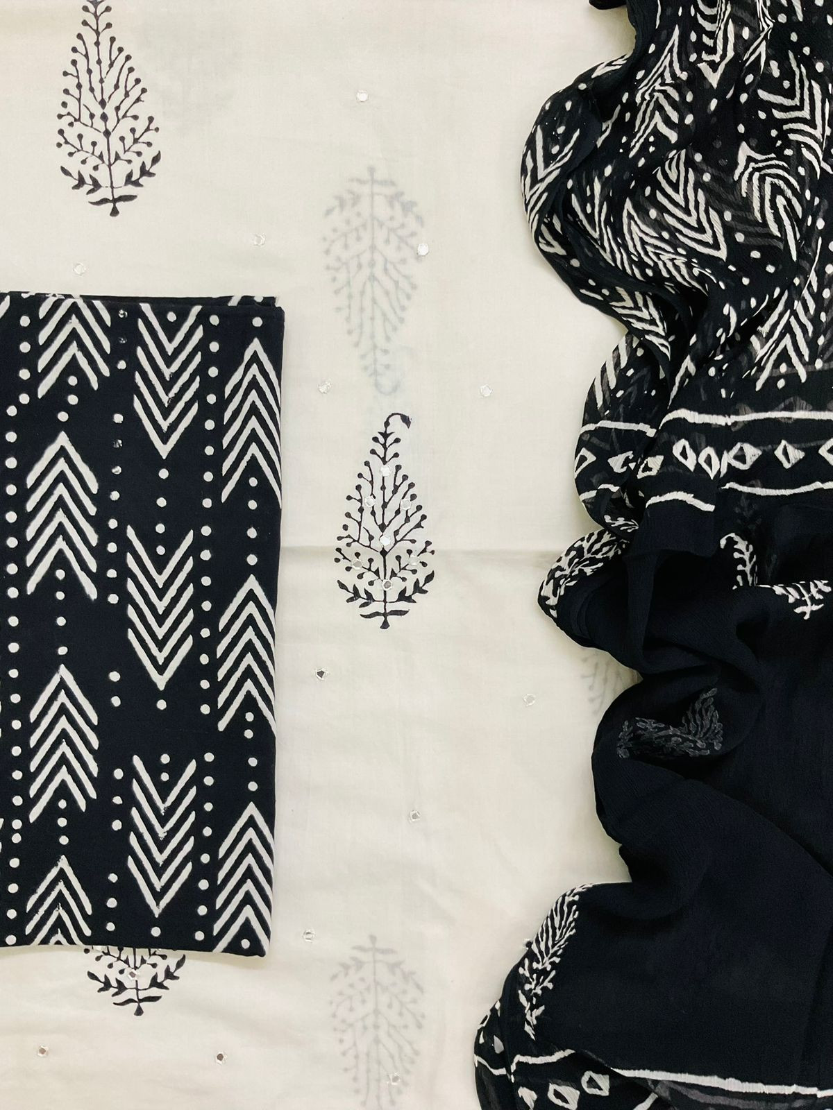 Pure Cotton Printed Embroidered Suit - White