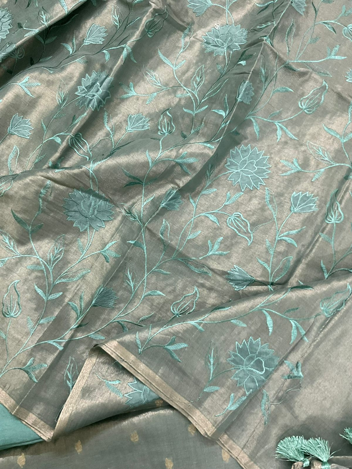 Soft Fine Tissue Shimmer Silk Banarasi Weaved Embroidered Suit - Green
