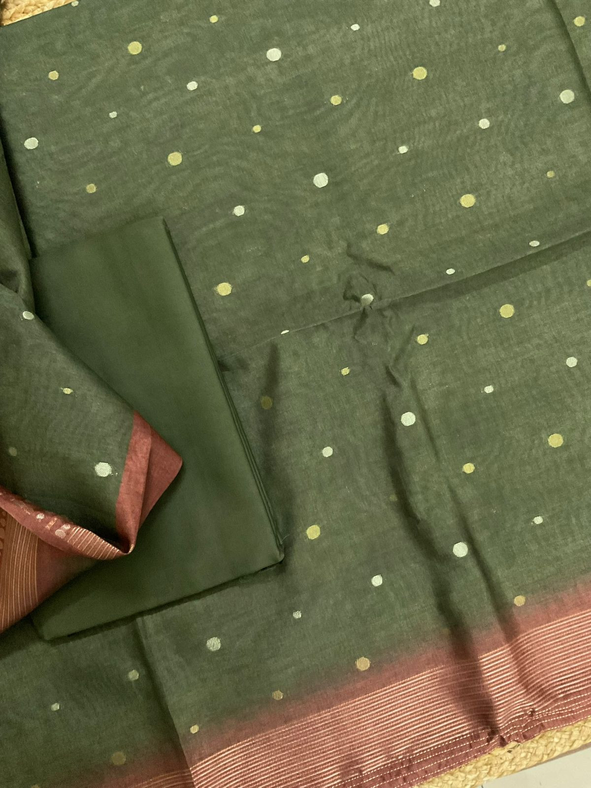 Soft Semi Tussar Silk Jamdani Weaved Suit - Green