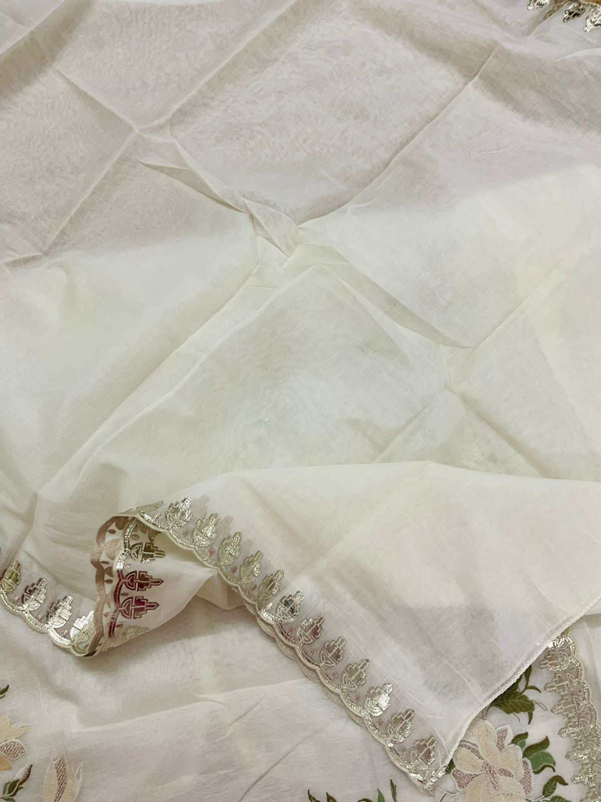 Pure Chanderi Embroidered Suit - Offwhite