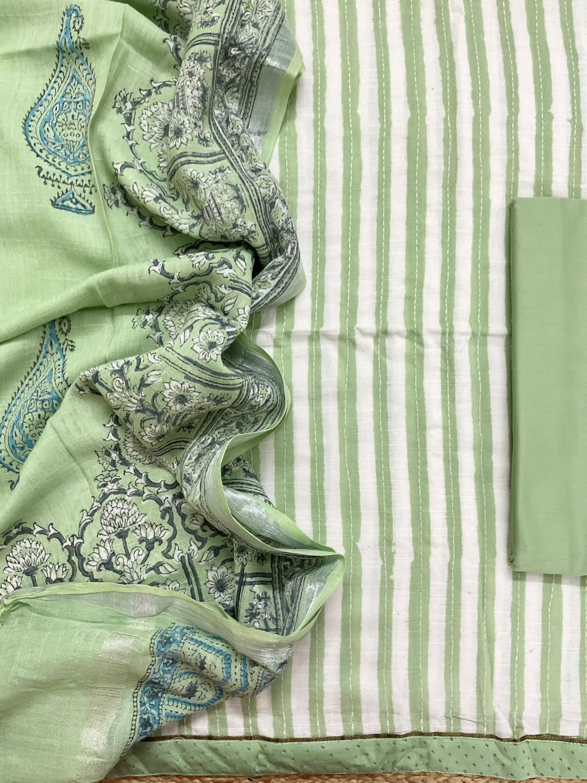 Soft Linen Jute Cotton Printed Embroidered Suit - Green