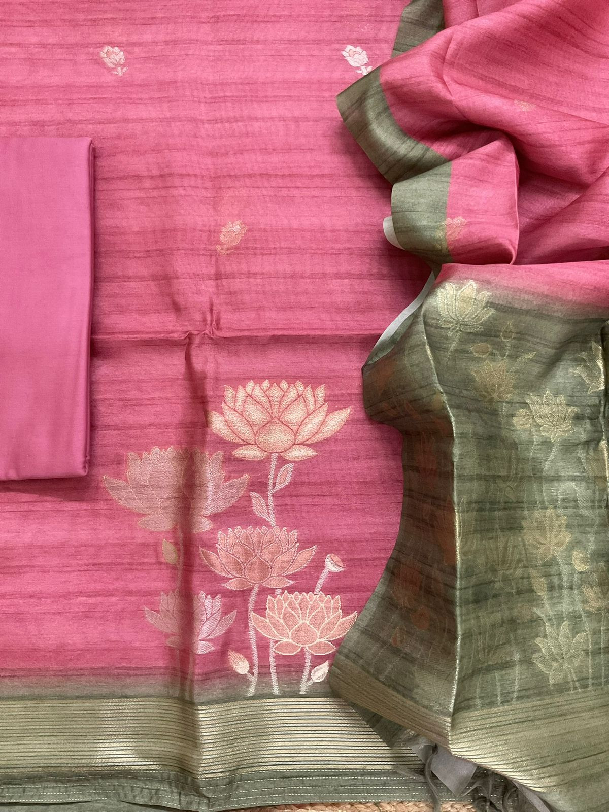 Soft Semi Tussar Silk Jamdani Weaved Suit - Pink