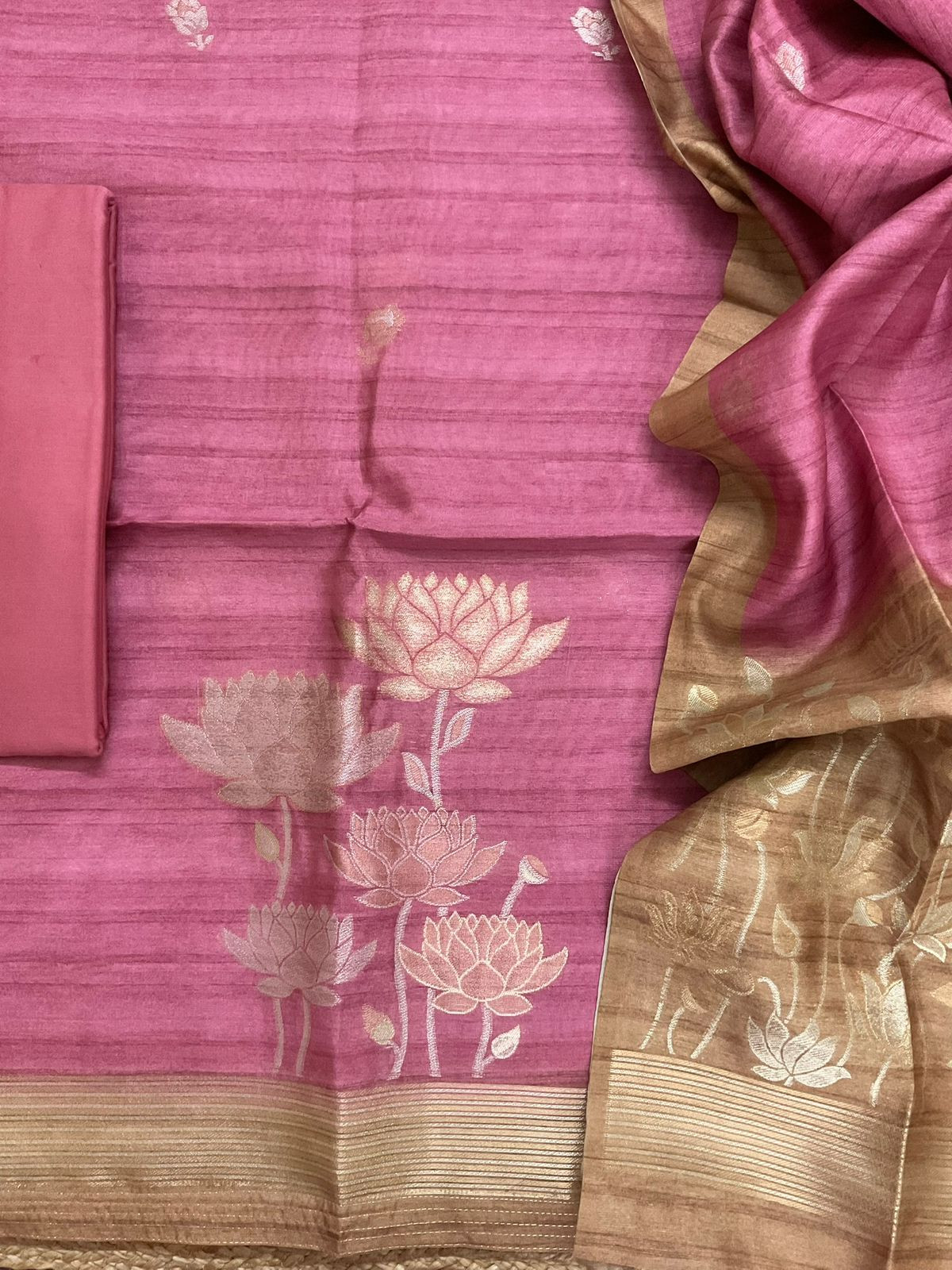 Soft Semi Tussar Silk Jamdani Weaved Suit - Pink