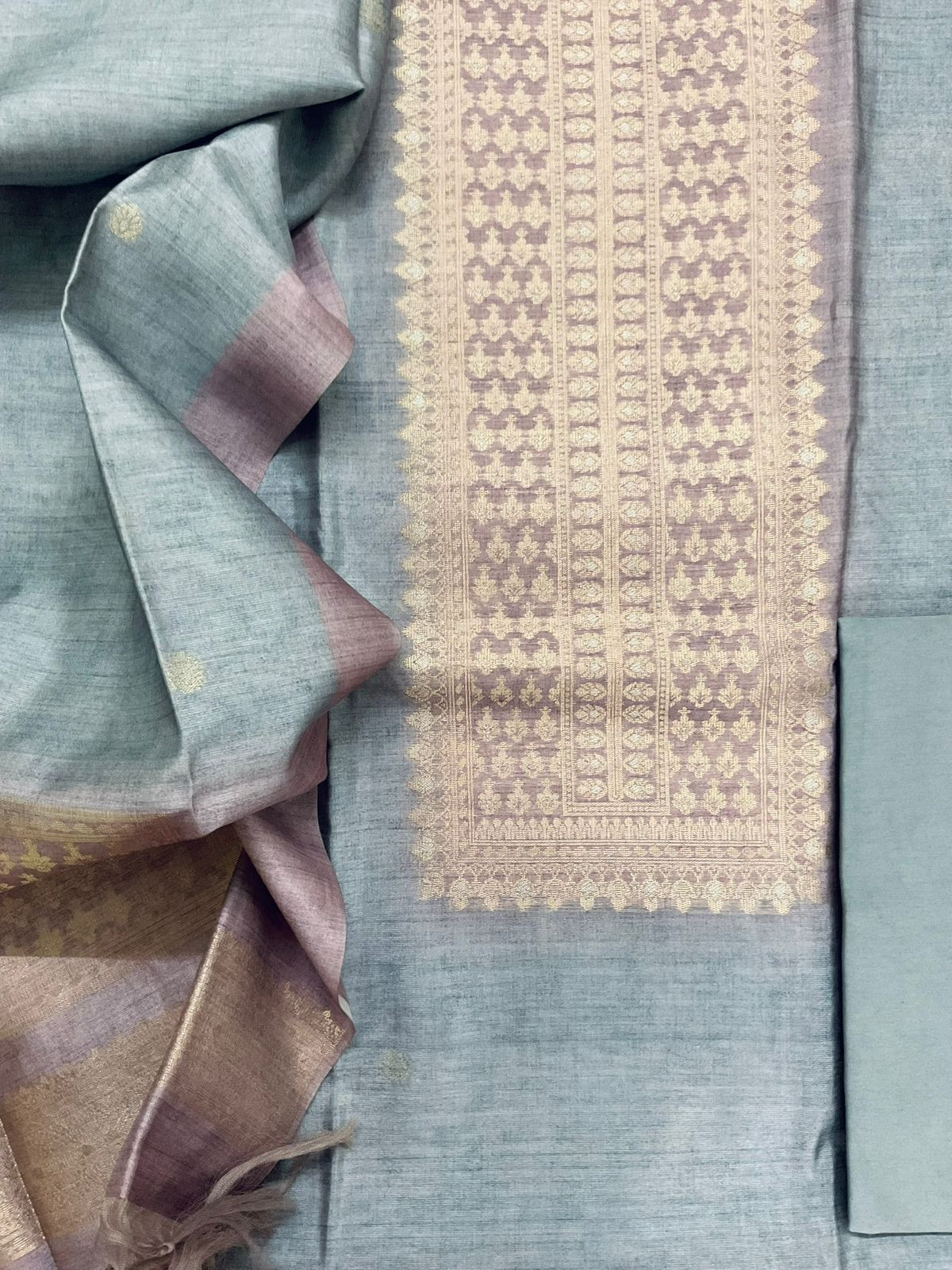 Soft Semi Tussar Silk Jamdani Weaved Suit - Grey