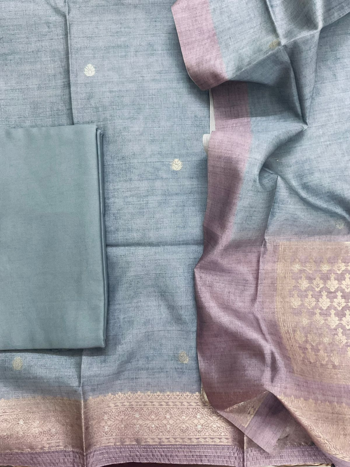 Soft Semi Tussar Silk Jamdani Weaved Suit - Grey