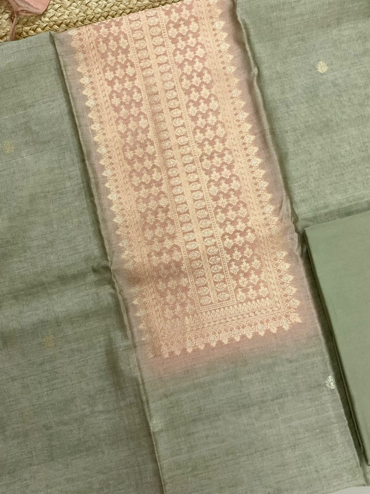 Soft Semi Tussar Silk Jamdani Weaved Suit - Green