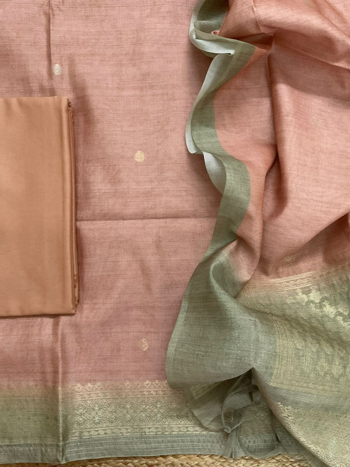 Soft Semi Tussar Silk Jamdani Weaved Suit - Peach