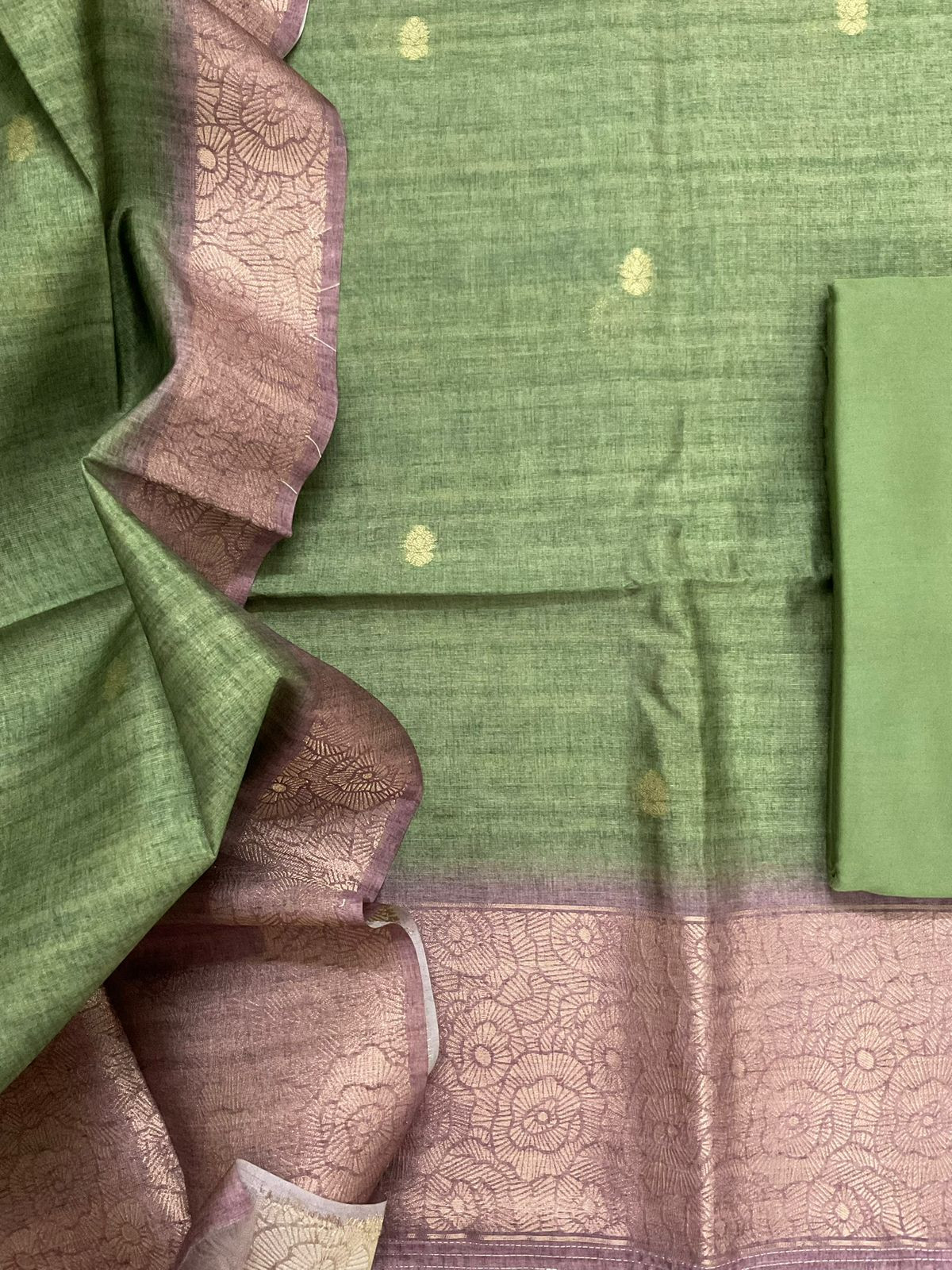 Soft Semi Tussar Silk Jamdani Weaved Suit - Green