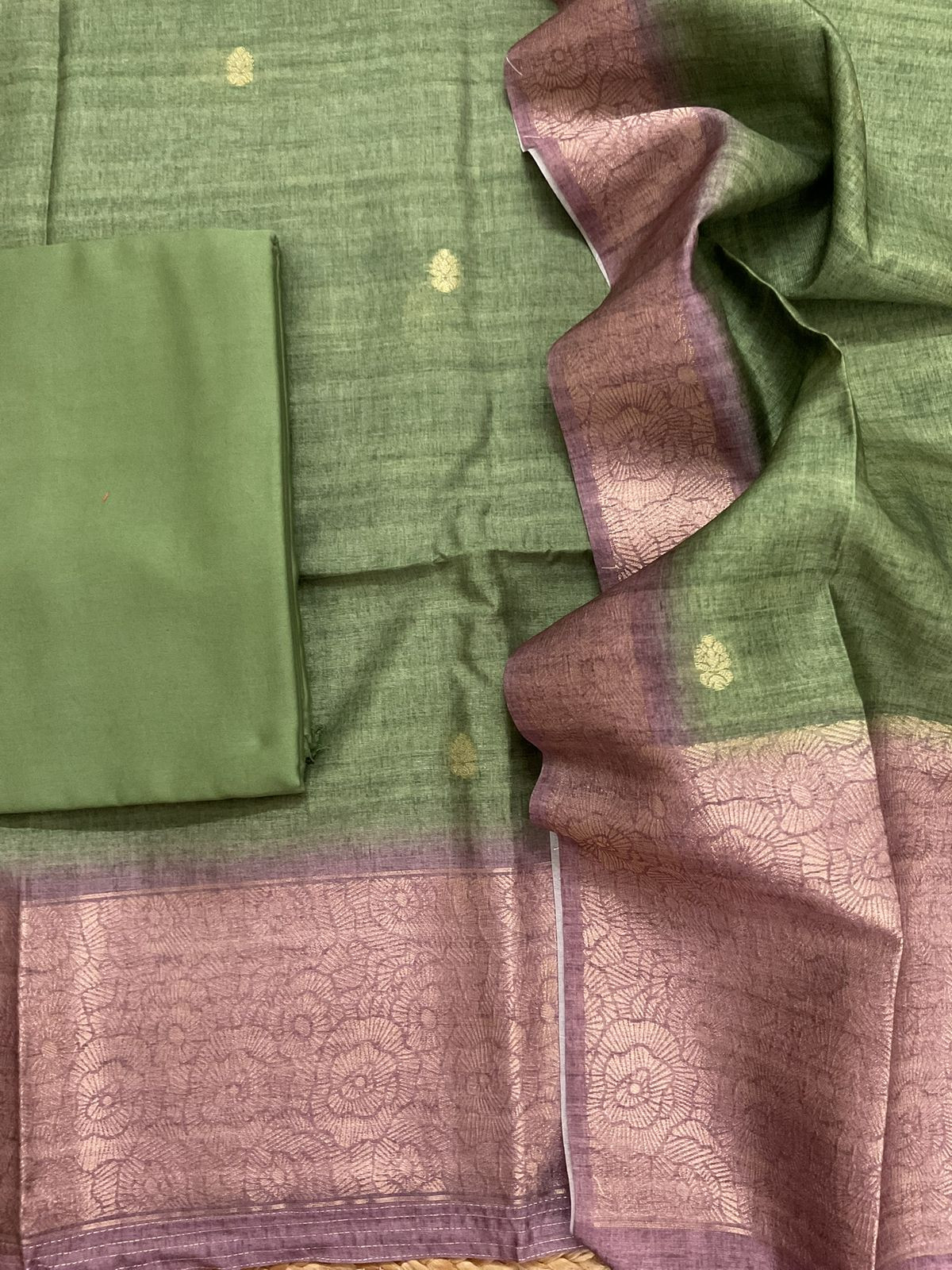 Soft Semi Tussar Silk Jamdani Weaved Suit - Green