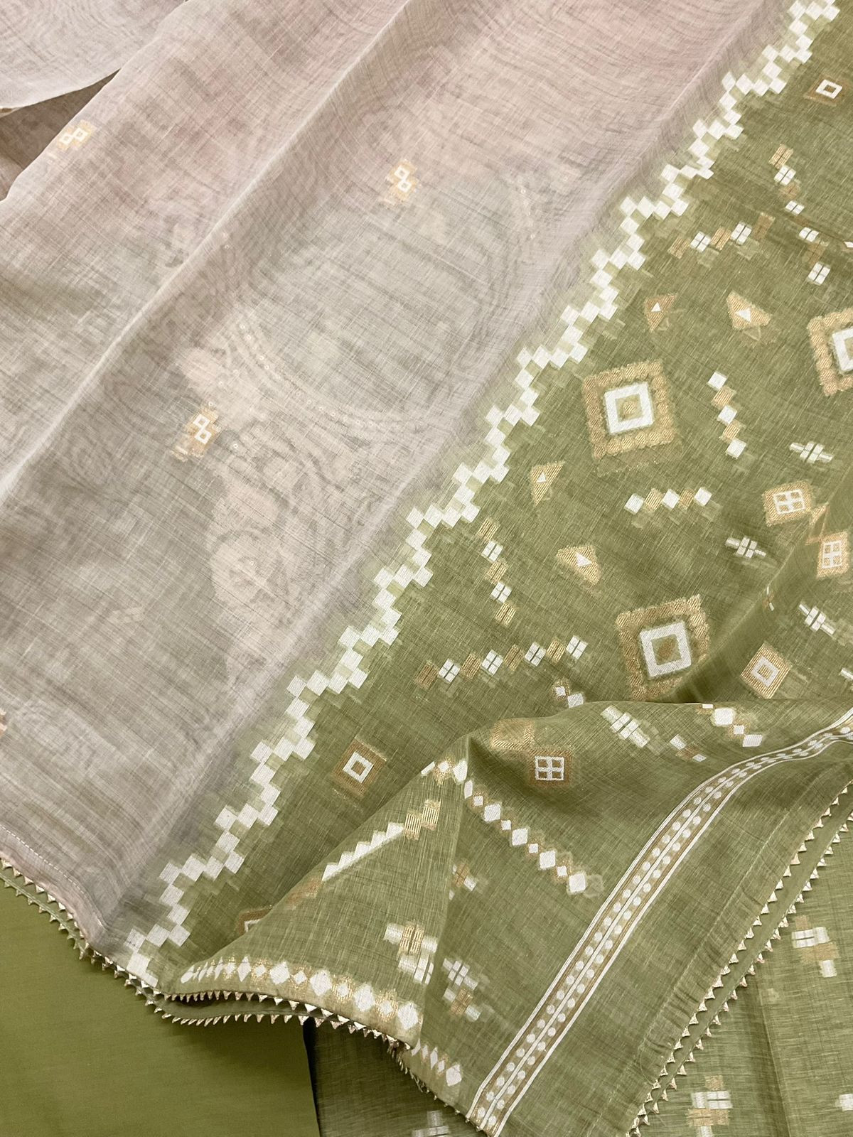 Pure Fine Slub Chanderi Jamdani Weaved Embroidered Suit - Green